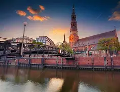 熊猫体育官方官网在线-德国杯加时末段再迎强敌，利物浦豪取连胜，主帅态度：引发热议，资深球员宣示担当