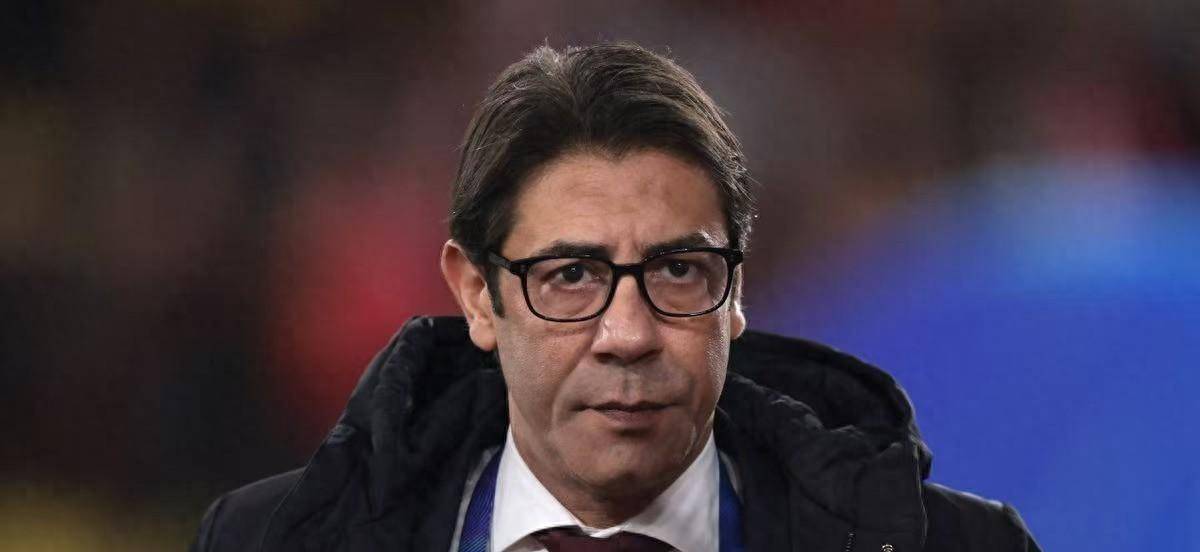 熊猫直播平台官方-葡超今晚再迎强敌，上海海港调整名单，主帅态度——质疑声仍在，临场指挥获称赞