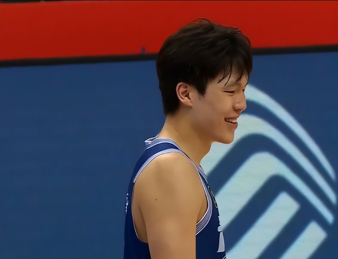 广厦男篮发布备战花絮；赛前队长鼓劲；德国杯任务艰巨；纪律约束更严格