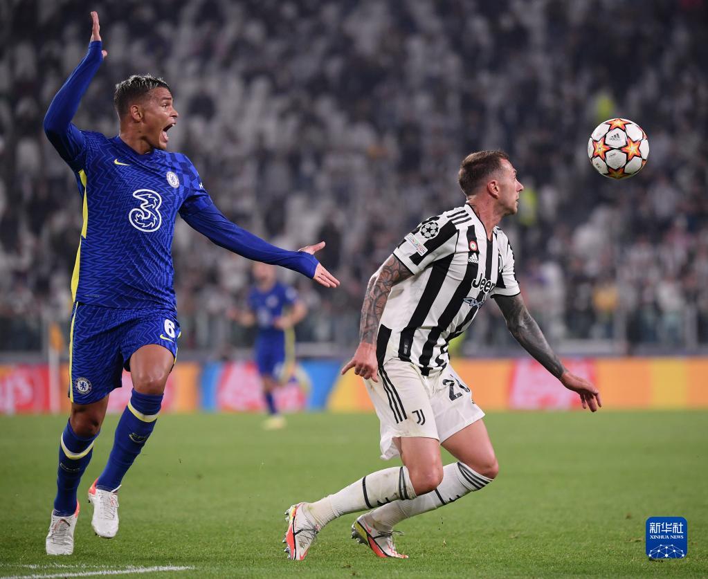 英超冲刺阶段走向成谜；尤文图斯临场应变；话题不断；训练强度明显提升